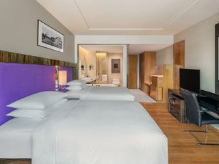 Renaissance Bangkok Ratchaprasong Hotel