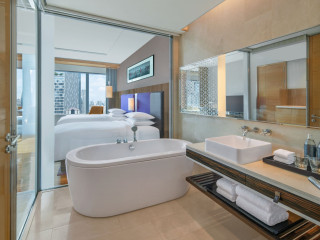 Renaissance Bangkok Ratchaprasong Hotel