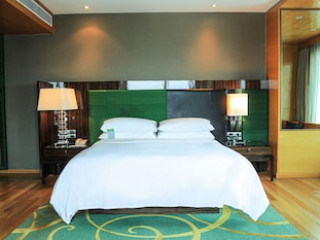 RENAISSANCE BANGKOK RATCHAPRASONG HOTEL BY MARRIOTT