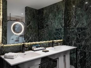 Renaissance Barcelona Hotel