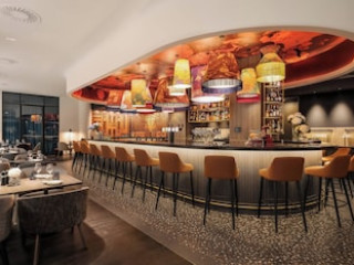 RENAISSANCE BRUSSELS