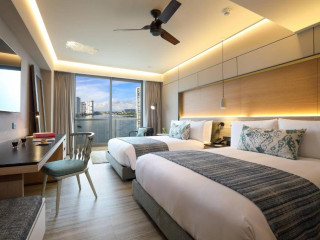 Renaissance Cancun Resort & Marina
