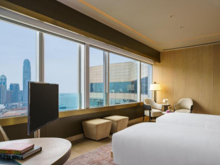 Renaissance Hong Kong Harbour View Hotel