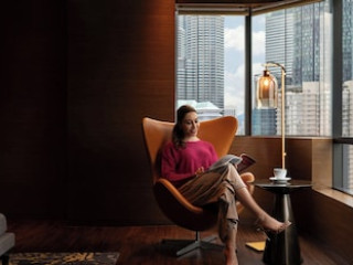 RENAISSANCE KUALA LUMPUR & CONVENTION CENTRE