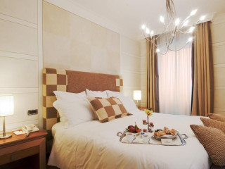 RENAISSANCE NAPLES HOTEL MEDITERRANEO