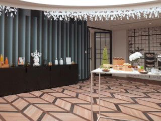 Renaissance Paris Nobel Tour Eiffel Hotel