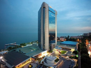 RENAISSANCE POLAT ISTANBUL