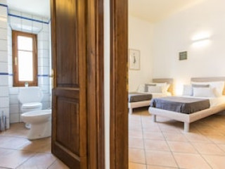 RENTAL IN ROME ROSSELLI PALACE APARTMENT 5
