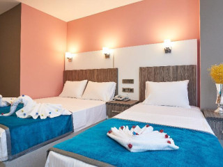 Renzo Hotel (Ex:Istanbul Blue Hotel)