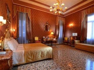 RESIDENZA SAN MAURIZIO