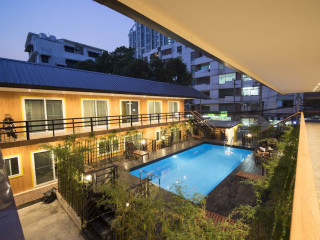 RESORT M - MRT HUAI KWANG