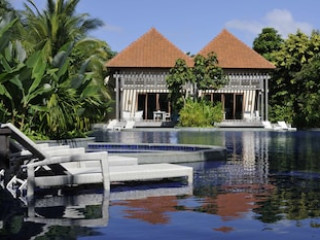 RESORTS WORLD SENTOSA - BEACH VILLAS