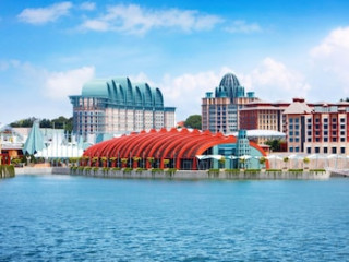 RESORTS WORLD SENTOSA - FESTIVE