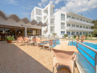 Evi Hotel
