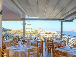 Athina Aparthotel