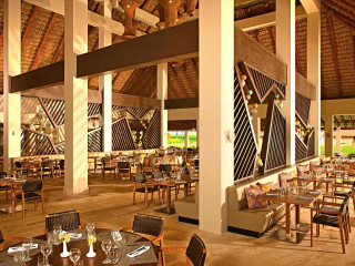 Dreams Onyx Resort & Spa