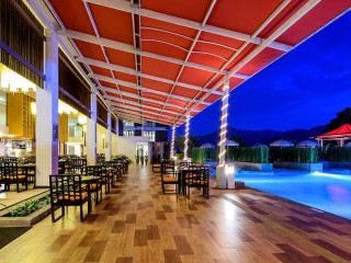 Peach Blossom Resort