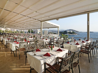 Korumar Deluxe Hotel
