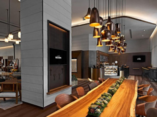 Revier Dubai Hotel