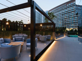 Revier Dubai Hotel