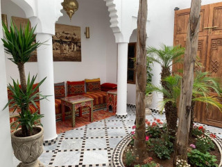 Riad Abaka by Ghali