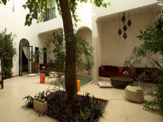 Riad Davia