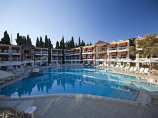 RISA HOTEL