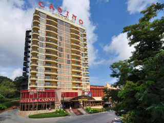 RISE HOTEL
