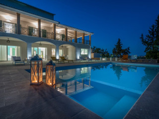 Rivazzurra Luxury Villa