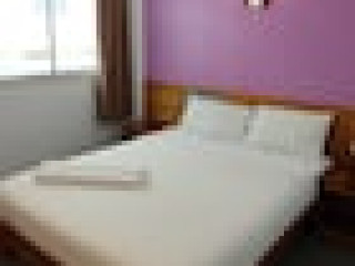 Riverside Hotel