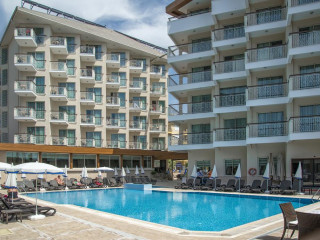 Riviera Hotel & Spa