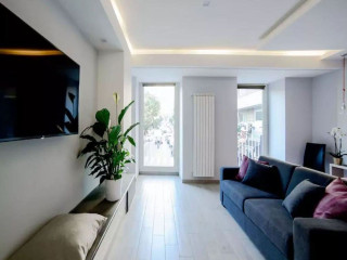 RIVIERA LUXURY SUITES B&B