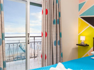 Riviera Seaside Hotel