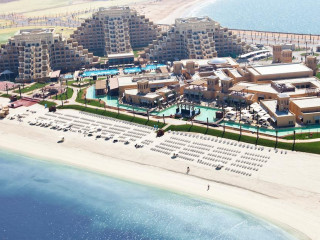 RIXOS BAB AL BAHR