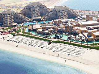 RIXOS BAB AL BAHR