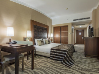 RIXOS SUNGATE HOTEL