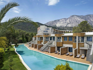 Rixos Sungate Resort - The Land of Legends Access