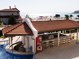 Robinzon Vip Apartments