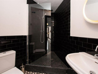 Roca Rooms & Apartments