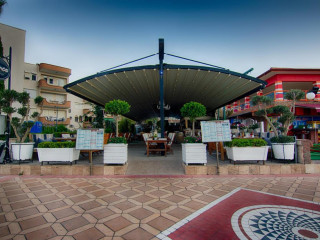 ROMANCE HOTEL