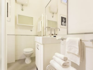 ROME ACCOMMODATION - CONDOTTI I