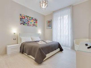 ROME AS YOU FEEL DIOCLEZIANO APARTMENT