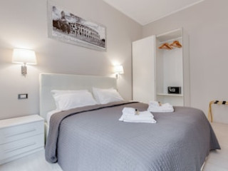 ROME AS YOU FEEL DIOCLEZIANO APARTMENT