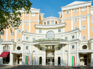 ROME PALACE DELUXE