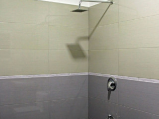 Ronaka Hotel