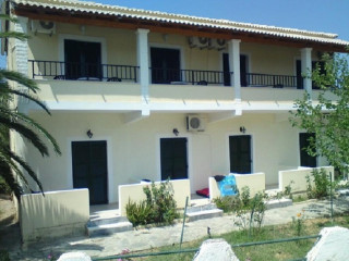 ROSE GARDEN HOTEL APARTMENT