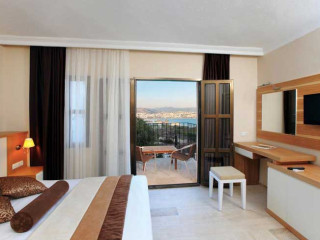 CALDERA EDGE SUITES