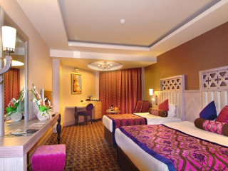 ROYAL ALHAMBRA PALACE