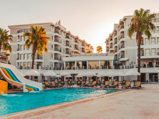 SunSeaSand Hotel