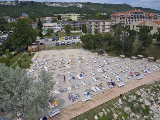 ROYAL BAY KAVARNA